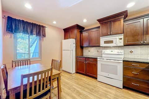 Condo in Altamonte Springs, Florida, 3 bedrooms № 2144762 - photo 7