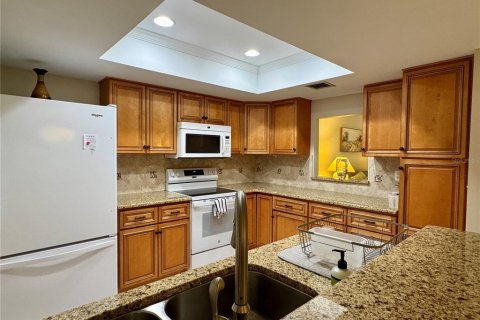 Condo in Bradenton, Florida, 3 bedrooms  № 2395916 - photo 11