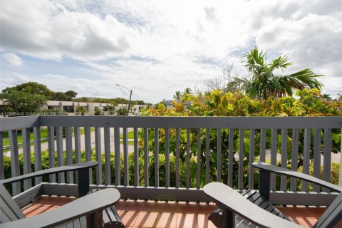 Townhouse in Hollywood, Florida 2 bedrooms, 115.29 sq.m. № 1969462 - photo 16