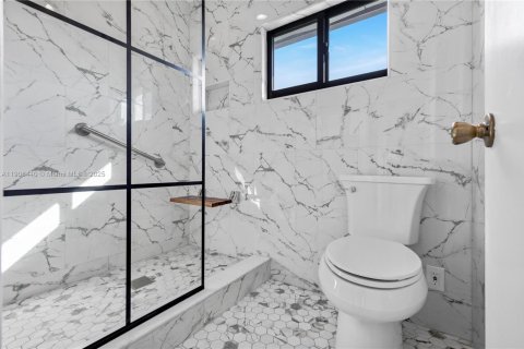 Townhouse in Hollywood, Florida 2 bedrooms, 115.29 sq.m. № 1969462 - photo 12