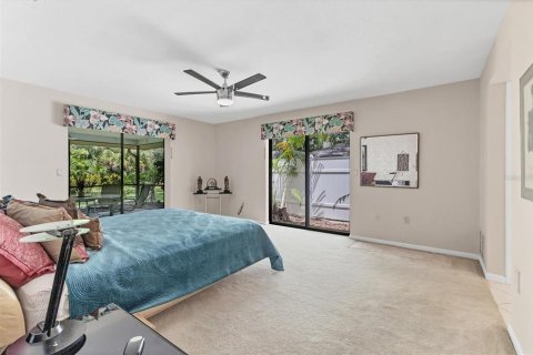 House in Sarasota, Florida 3 bedrooms, 222.32 sq.m. № 1852713 - photo 21