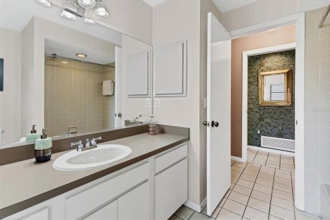House in Sarasota, Florida 3 bedrooms, 222.32 sq.m. № 1852713 - photo 26