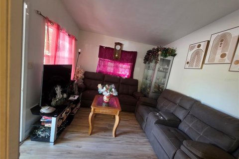 Casa en venta en Ocoee, Florida, 4 dormitorios, 107.86 m2 № 2100388 - foto 17