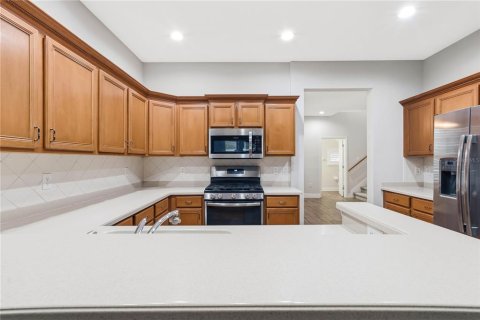 Townhouse in Tampa, Florida 4 bedrooms, 204.76 sq.m. № 2229966 - photo 4