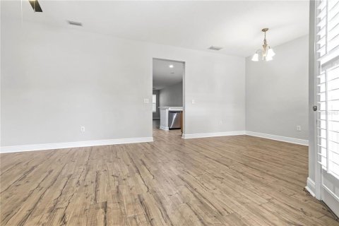 Townhouse in Tampa, Florida 4 bedrooms, 204.76 sq.m. № 2229966 - photo 29