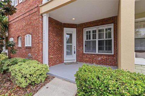 Townhouse in Tampa, Florida 4 bedrooms, 204.76 sq.m. № 2229966 - photo 23