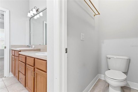 Townhouse in Tampa, Florida 4 bedrooms, 204.76 sq.m. № 2229966 - photo 16