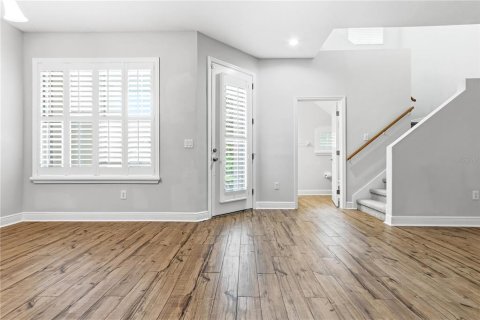 Townhouse in Tampa, Florida 4 bedrooms, 204.76 sq.m. № 2229966 - photo 26