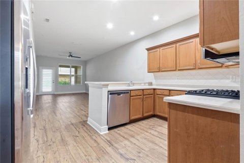 Townhouse in Tampa, Florida 4 bedrooms, 204.76 sq.m. № 2229966 - photo 30