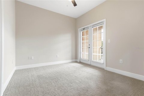 Townhouse in Tampa, Florida 4 bedrooms, 204.76 sq.m. № 2229966 - photo 18
