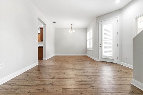 Townhouse in Tampa, Florida 4 bedrooms, 204.76 sq.m. № 2229966 - photo 28