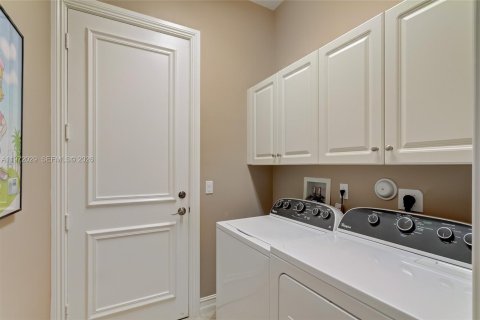 Copropriété à louer à Palm Beach Gardens, Floride: 2 chambres, 222.59 m2 № 2042278 - photo 21