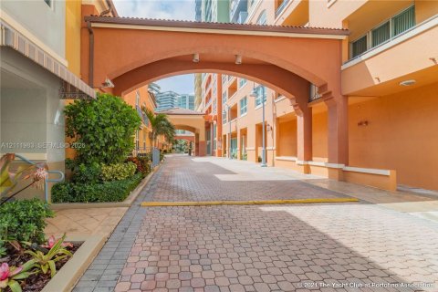 Adosado en venta en Miami Beach, Florida, 3 dormitorios, 162.58 m2 № 2432544 - foto 29