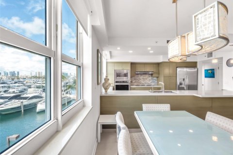 Adosado en venta en Miami Beach, Florida, 3 dormitorios, 162.58 m2 № 2432544 - foto 20