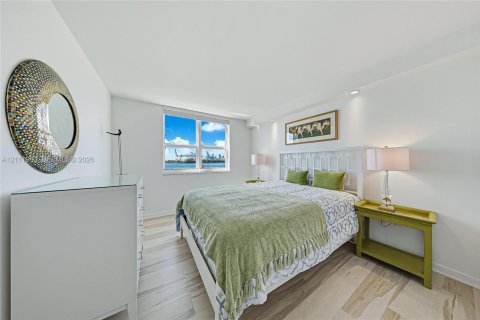 Adosado en venta en Miami Beach, Florida, 3 dormitorios, 162.58 m2 № 2432544 - foto 17