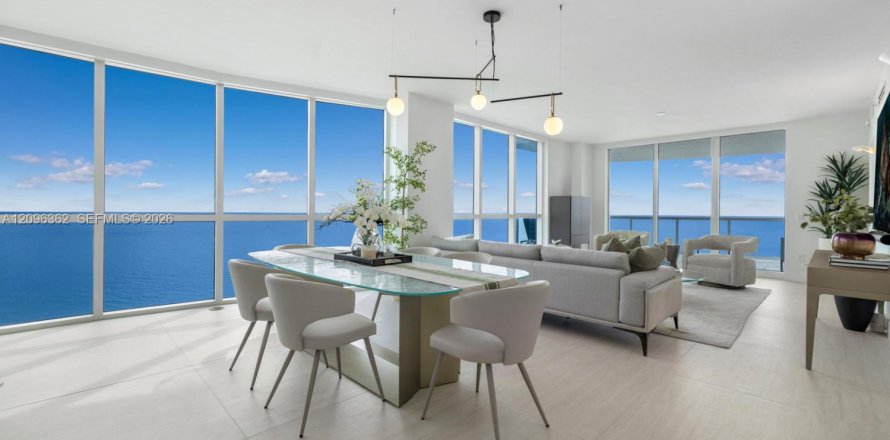 Condo à Miami Beach, Floride, 3 chambres  № 2390151