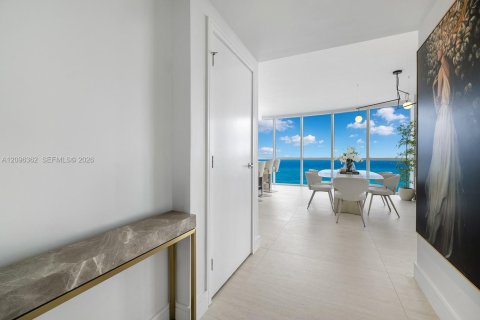 Copropriété à louer à Miami Beach, Floride: 3 chambres, 169.08 m2 № 2390151 - photo 19