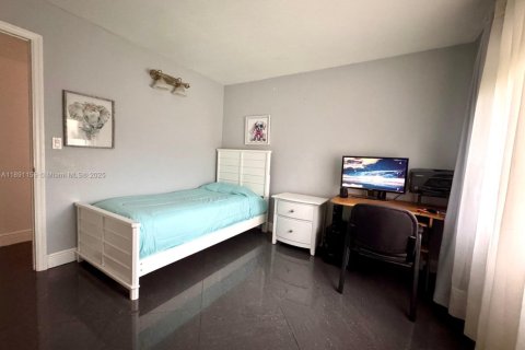 Condominio en venta en Miami, Florida, 3 dormitorios, 108.42 m2 № 1944054 - foto 21