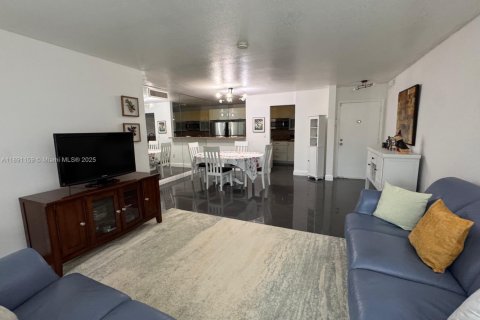 Condominio en venta en Miami, Florida, 3 dormitorios, 108.42 m2 № 1944054 - foto 8