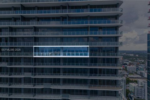 Снять в аренду кондоминиум в Майами, Флорида 4 спальни, 296.27м2, № 2086402 - фото 2
