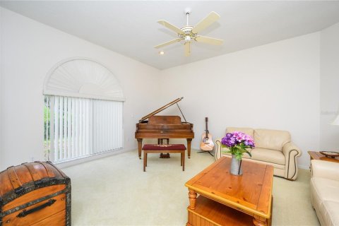 Casa en venta en Lake Mary, Florida, 5 dormitorios, 284.37 m2 № 1548593 - foto 7