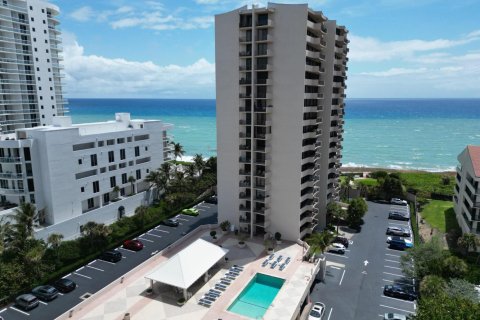 Condo in Riviera Beach, Florida, 2 bedrooms № 2245677 - photo 6