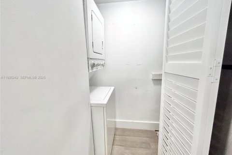 Condominio en alquiler en Boca Raton, Florida, 42.08 m2 № 1984544 - foto 9