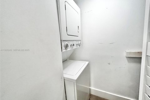 Condominio en alquiler en Boca Raton, Florida, 42.08 m2 № 1984544 - foto 8