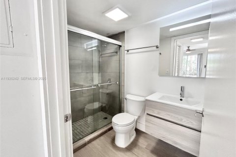 Condominio en alquiler en Boca Raton, Florida, 42.08 m2 № 1984544 - foto 13