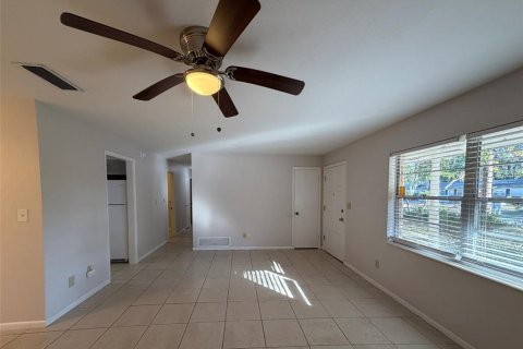 Casa en alquiler en Gainesville, Florida, 3 dormitorios, 108.7 m2 № 2103950 - foto 8