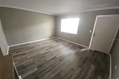 Condo in Altamonte Springs, Florida, 1 bedroom  № 1912597 - photo 9