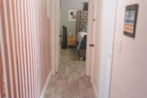 Villa ou maison à vendre à Tampa, Floride: 2 chambres, 123.93 m2 № 2408899 - photo 15