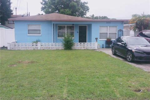 Villa ou maison à Tampa, Floride 2 chambres, 123.93 m2 № 2408899