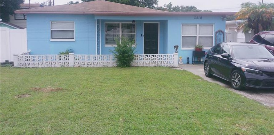 Villa ou maison à Tampa, Floride 2 chambres, 123.93 m2 № 2408899