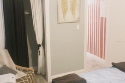 Villa ou maison à vendre à Tampa, Floride: 2 chambres, 123.93 m2 № 2408899 - photo 13