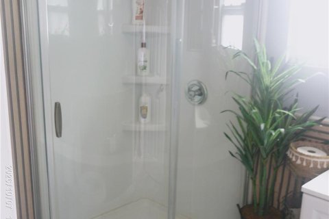 Villa ou maison à vendre à Tampa, Floride: 2 chambres, 123.93 m2 № 2408899 - photo 19