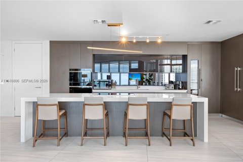 Купить кондоминиум в Майами, Флорида 4 спальни, 359.25м2, № 2044942 - фото 12