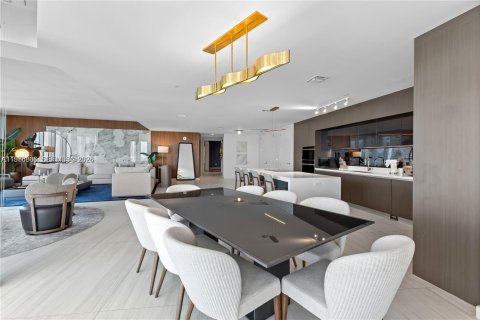 Купить кондоминиум в Майами, Флорида 4 спальни, 359.25м2, № 2044942 - фото 16