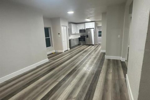 Propiedad comercial en venta en Jacksonville, Florida, 7 dormitorios, 281.77 m2 № 2093667 - foto 13