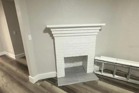 Propiedad comercial en venta en Jacksonville, Florida, 7 dormitorios, 281.77 m2 № 2093667 - foto 3
