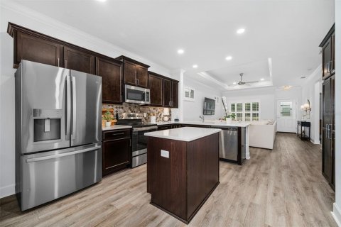 House in Gainesville, Florida 3 bedrooms, 149.67 sq.m. № 2213893 - photo 8