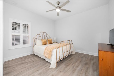 House in Gainesville, Florida 3 bedrooms, 149.67 sq.m. № 2213893 - photo 21