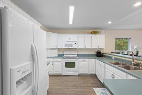 Villa ou maison à vendre à Bell, Floride: 2 chambres, 135.27 m2 № 2299005 - photo 23
