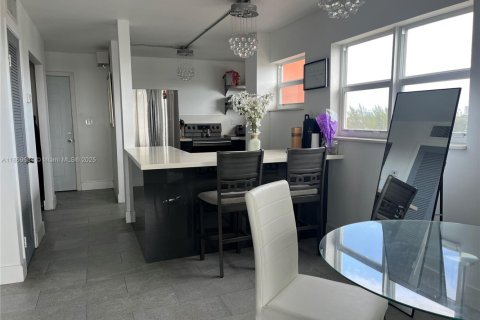 Copropriété à louer à Miami, Floride: 1 chambre, 80.36 m2 № 1928958 - photo 4