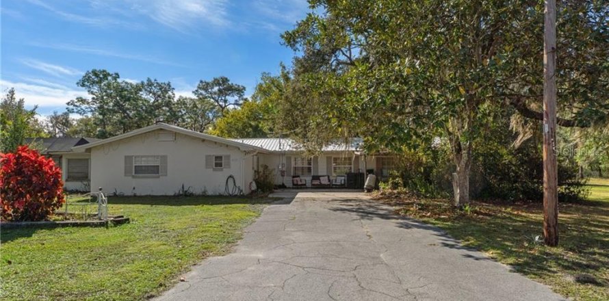 Casa en Floral City, Florida 3 dormitorios, 200.58 m2 № 2222538
