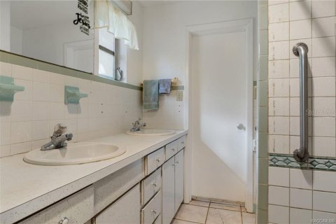 Casa en venta en Floral City, Florida, 3 dormitorios, 200.58 m2 № 2222538 - foto 24