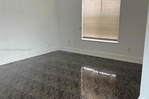 Touwnhouse à louer à Homestead, Floride: 2 chambres № 1995822 - photo 7