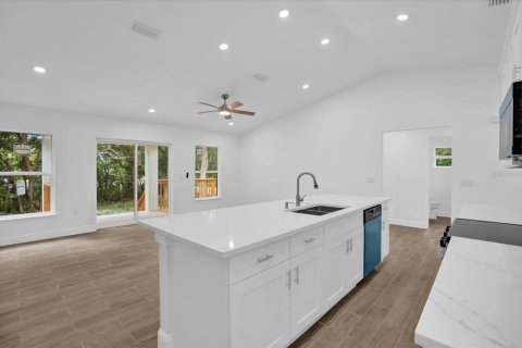Villa ou maison à louer à Orange City, Floride: 3 chambres, 135.17 m2 № 2096035 - photo 7