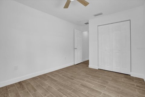 Villa ou maison à louer à Orange City, Floride: 3 chambres, 135.17 m2 № 2096035 - photo 23
