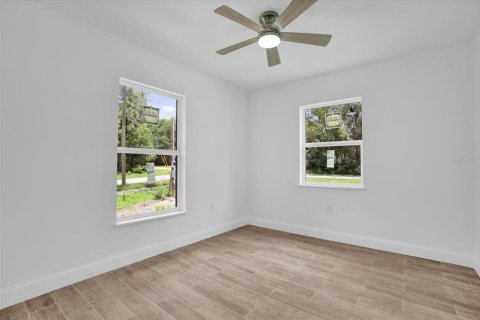 Villa ou maison à louer à Orange City, Floride: 3 chambres, 135.17 m2 № 2096035 - photo 22